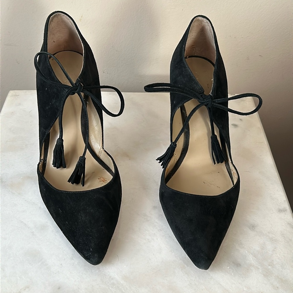 Ann Taylor suede tassel pumps, size 8 1/2